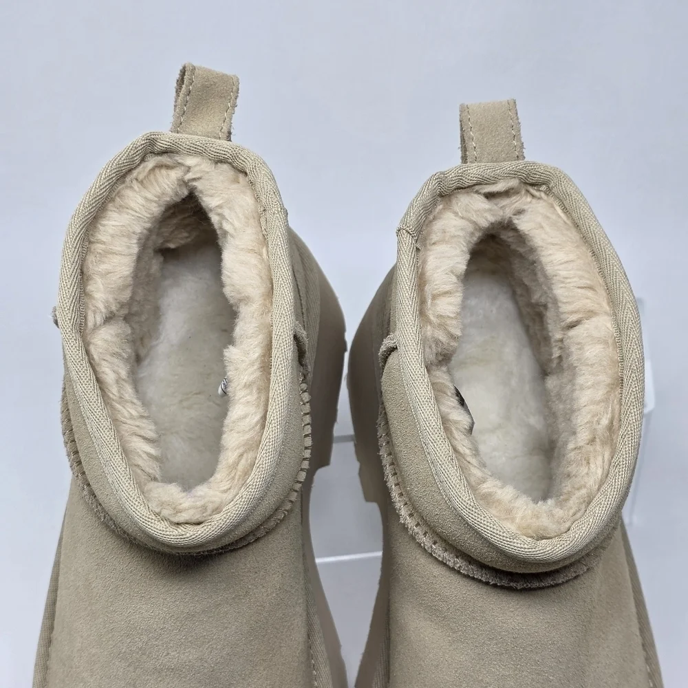 UGG womens mini